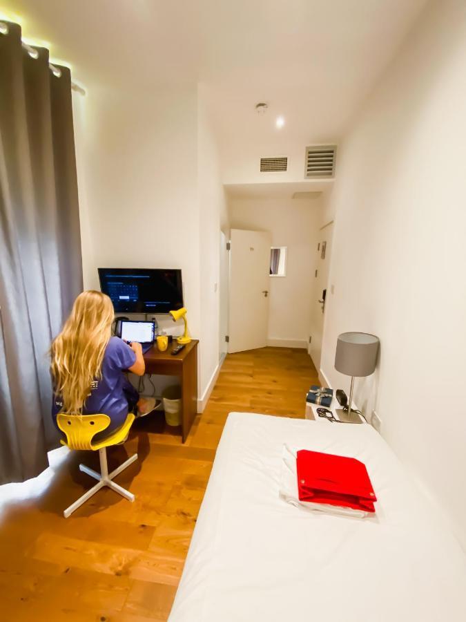 Titiwangsa One Accomodation At Paddington Londen Buitenkant foto